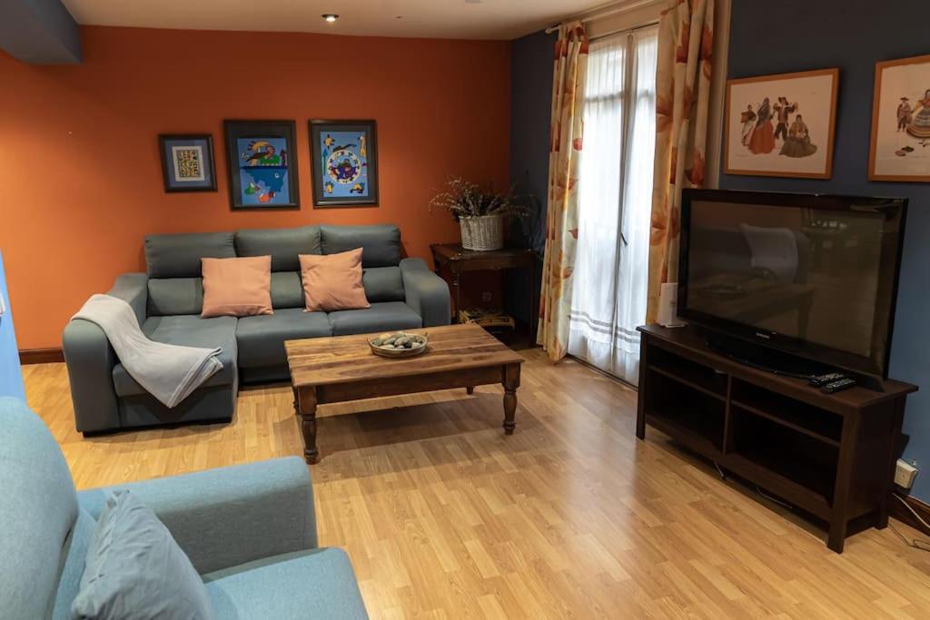 Casa Grande En Casco Historico Apartment Santander Bagian luar foto
